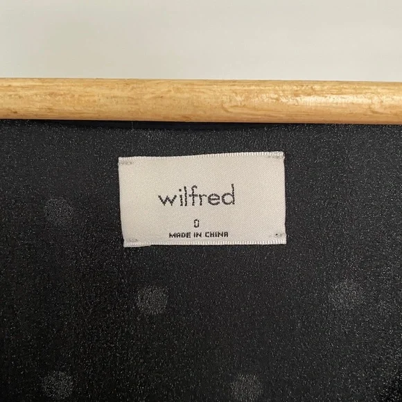 Wilfred Button-Front Blouse - Picture 6 of 6